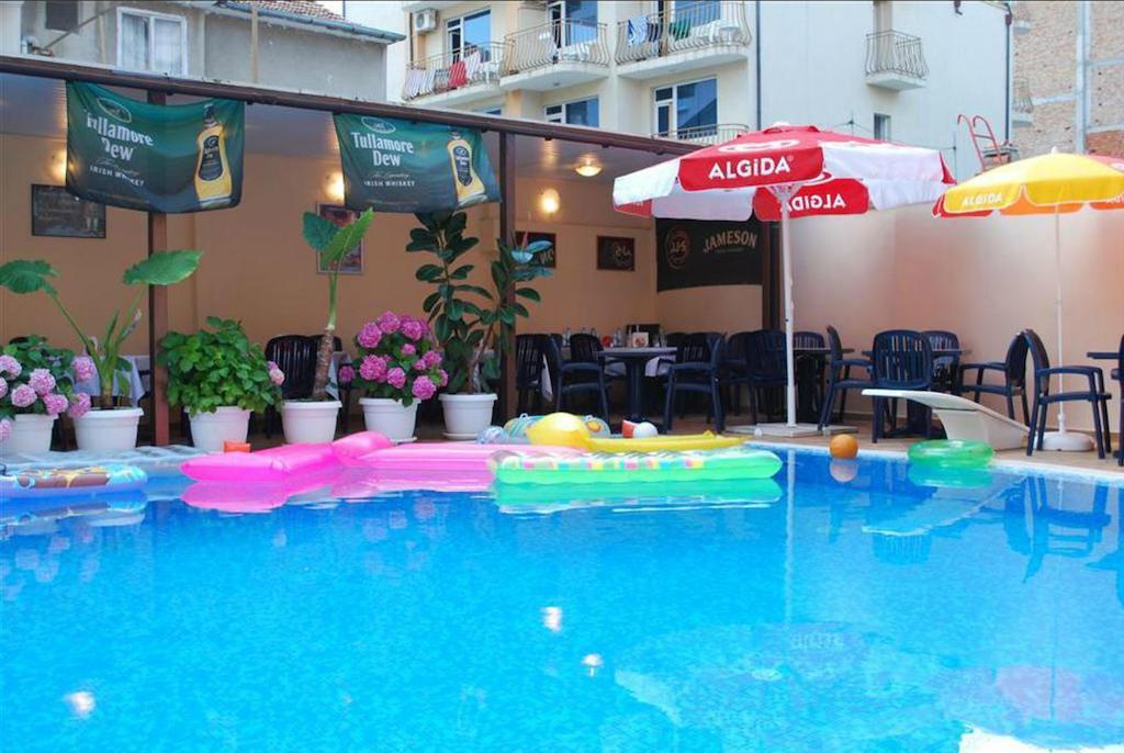 Italia Hotel Nessebar Extérieur photo